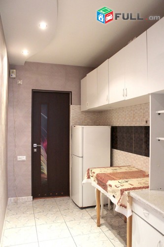 Արաբկիր,Քարե շենք, Չեխական նախագիծ,2-3 սենյակի ձևափոխված,կապիտալ վերանորոգված բնակարան Կոդ՝ 10+21541