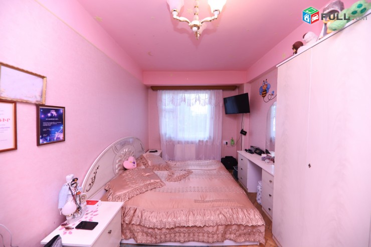 , Զեյթուն, 2-3 սենյակի ձևափոխված, մաքուր վիճակի բնակարան Կոդ 8 + 21813