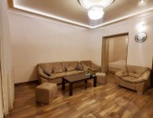1 սենյականոց բնակարան Մոսկովյան փողոցում, 50 ք.մ., բարձր առաստաղներ, 1/4 հարկ, կապիտալ վերանորոգված