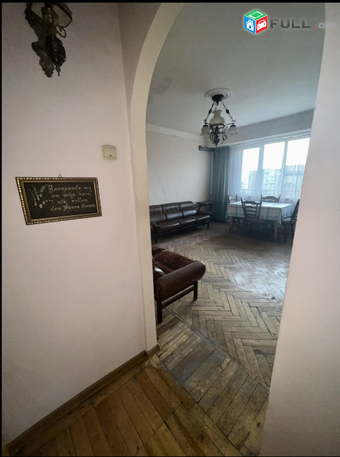3 սենյականոց բնակարան Տիգրան Մեծի պողոտայում, մասնակի վերանորոգում