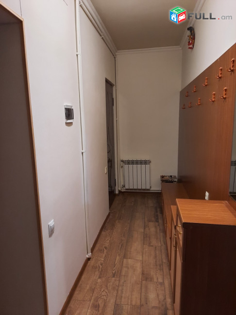 3 սենյականոց բնակարան Հովհաննիսյանի փողոցում, 4-րդ Մասիվ, կապիտալ վերանորոգված