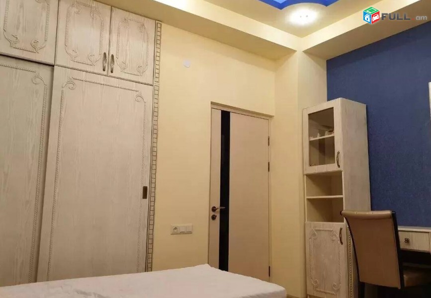 3 սենյականոց բնակարան նորակառույց շենքում Նիկողայոս Ադոնցի փողոցում, 80 ք.մ., բարձր առաստաղներ