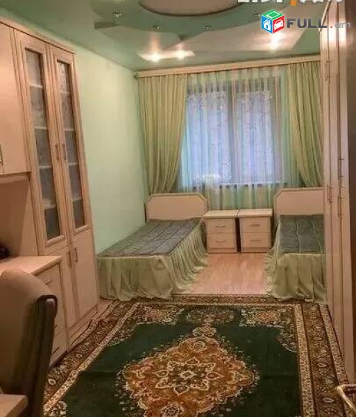 3 սենյականոց բնակարան Կոմիտասի պողոտայում, 80 ք.մ., 2/5 հարկ, եվրովերանորոգված, քարե շենք