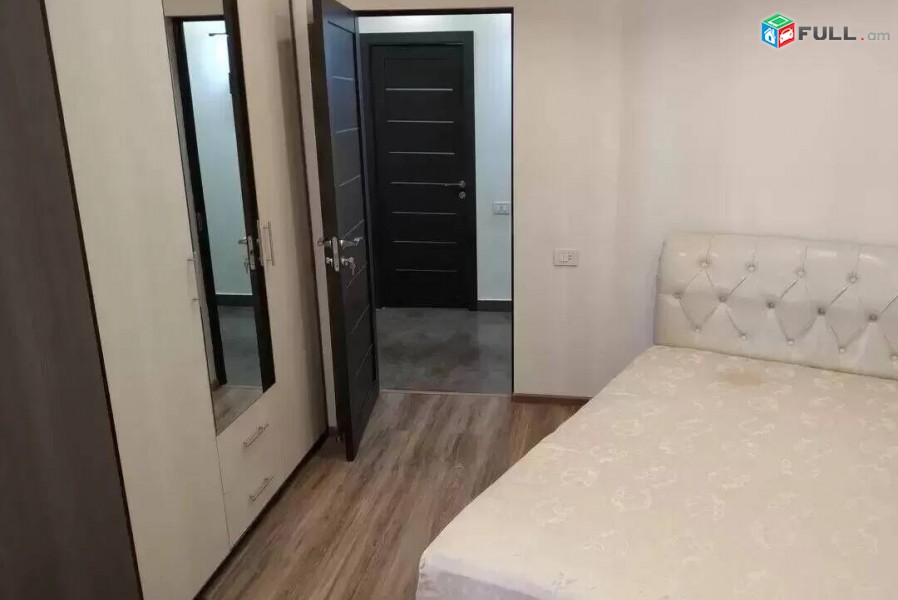3 սենյականոց բնակարան նորակառույց շենքում Նիկողայոս Ադոնցի փողոցում, 78 ք.մ., բարձր առաստաղներ
