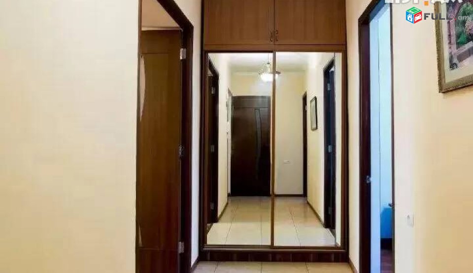 2 սենյականոց բնակարան Մարշալ Բաղրամյան պողոտայում, 64 ք.մ., 2/5 հարկ, կապիտալ վերանորոգված