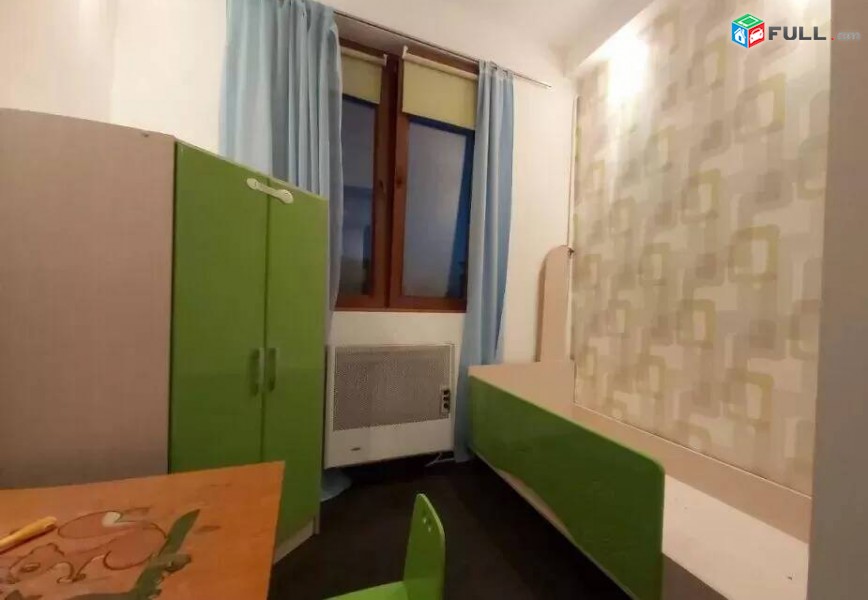 2 սենյականոց բնակարան Վահրամ Փափազյան փողոցում, 56 ք.մ., նախավերջին հարկ, կապիտալ վերանորոգված