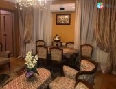 Կոդ S77174 Վարձ. 4 սենյականոց բնակարան Երվանդ Քոչար փողոց
