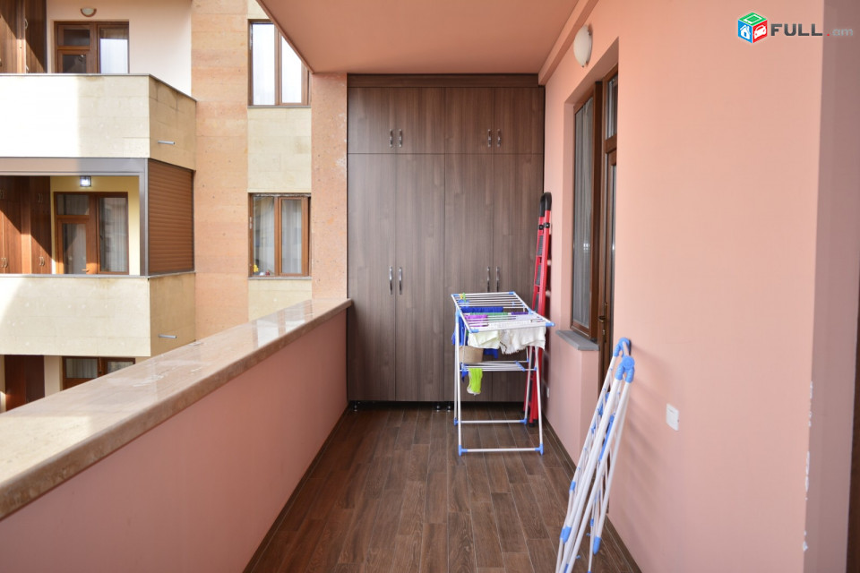 3 սենյականոց բնակարան նորակառույց շենքում Անաստաս Միկոյանի փողոցում, 143 ք.մ., 2 սանհանգույց