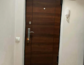 1 սենյականոց բնակարան Հալաբյան փողոցում, 30 ք.մ., 1/4 հարկ, կապիտալ վերանորոգված, քարե շենք