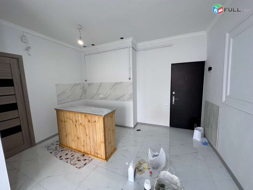2 սենյականոց բնակարան Մազմանյան փողոցում, 35 ք.մ., կապիտալ վերանորոգված, քարե շենք