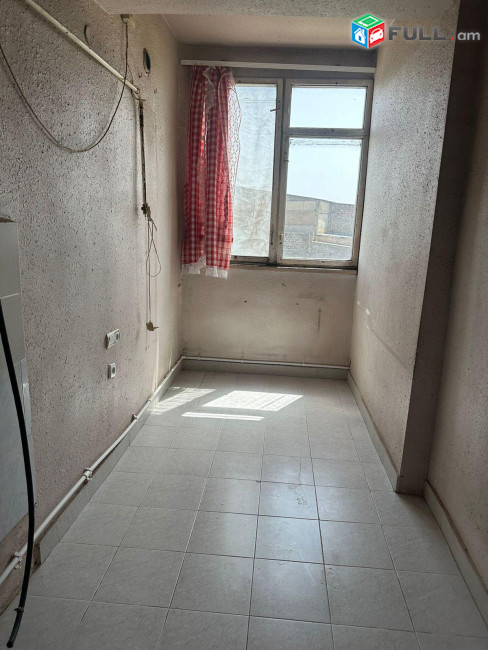 1 սենյականոց բնակարան Աէրացիայի փողոցում, 47 քմ, քարե շենք