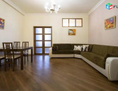 2 սեն բն Նալբանդյան փողոցում/New building close to Republic Square