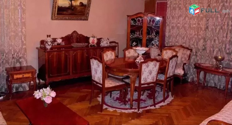 Ավան Չարենց թաղամասում 3 սենյականոց բնակարան 3AR12