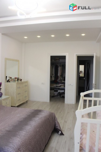 For Rent 3 rooms LUXURY apartment on SAYAT-NOVA AVENUE + New Building  