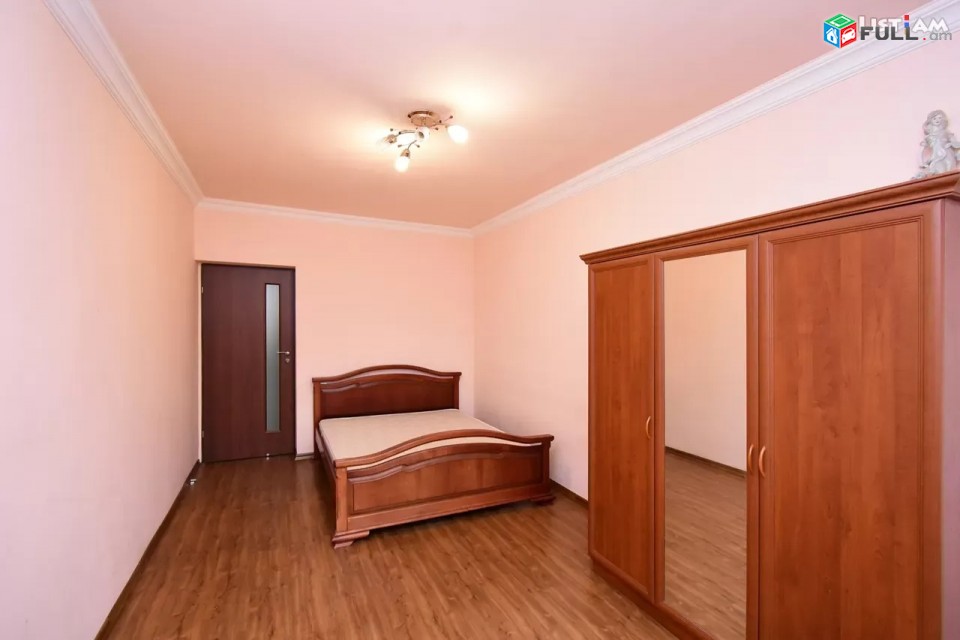 Կոդ 08432  Մաշտոցի պողոտա Ամիրյան խաչմերուկ 2 սենյակ շենքում գործում է վերելակ