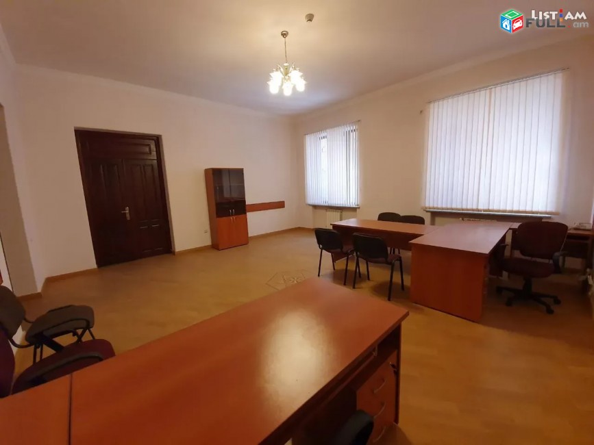 Կոդ 0516   գրասենյակային տարածք Մոսկովյան փողոցում կենտրոնում, 486 ք.մ.