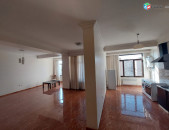 Վաճառվում է 3 սենյականոց բնակարան Արաբկիրում ID3879