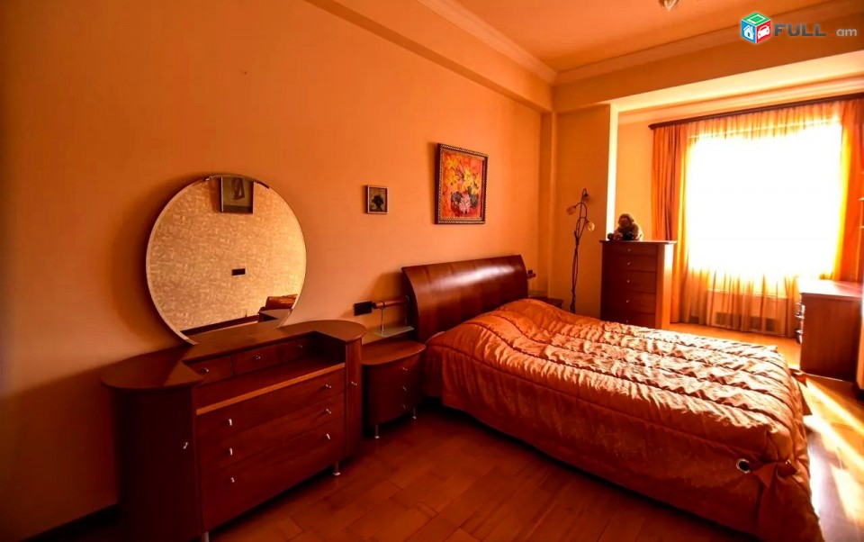 Կոդ 011226 5 սենյականոց բնակարան նորակառույց շենքում Բելյակովի փողոցում, 185 ք.մ., 3 սանհանգույց