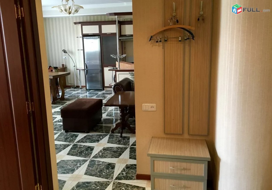 2 սենյականոց բնակարան նորակառույց շենքում Մարշալ Բաղրամյան պողոտայում, 61 ք.մ., մի քանի պատշգամբ