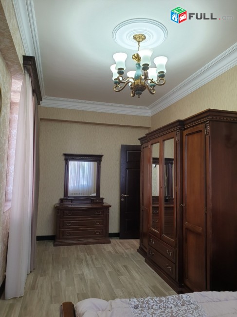 3 սենյականոց բնակարան նորակառույց շենքում Կոմիտասի պողոտայում, 120 ք.մ., 2 սանհանգույց
