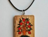Փայտյա կուլոն հայկական կենաց ծառի նկարազարդմամբ