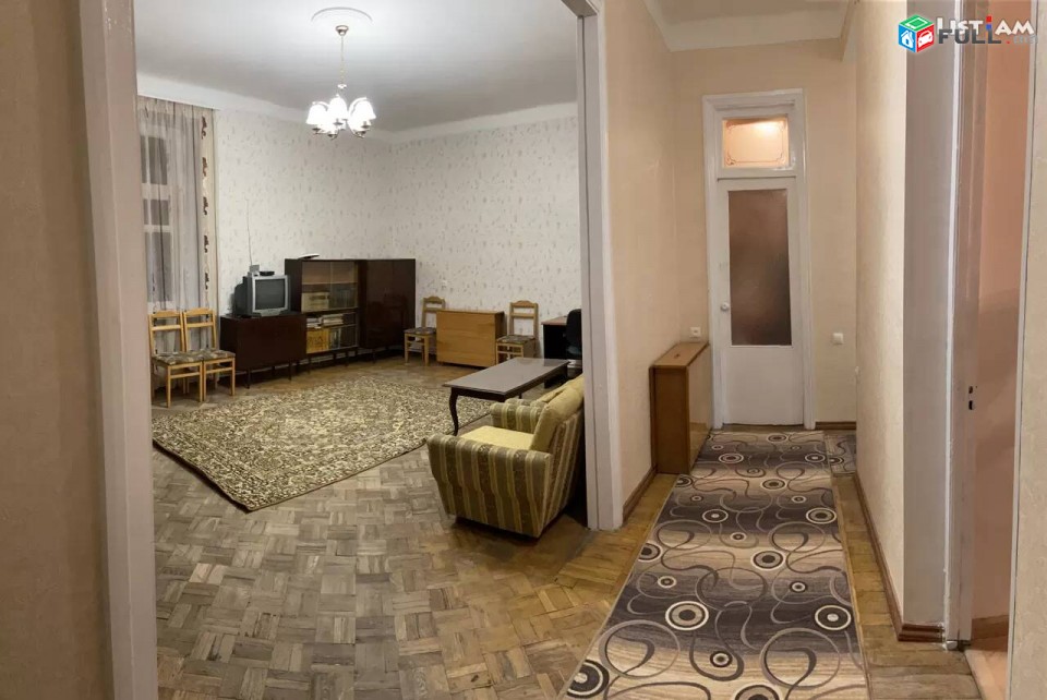 2 սենյականոց բնակարան Չարենցի փողոցում, Դերժինսկու դպրոցի մոտ Kod - KEN6172