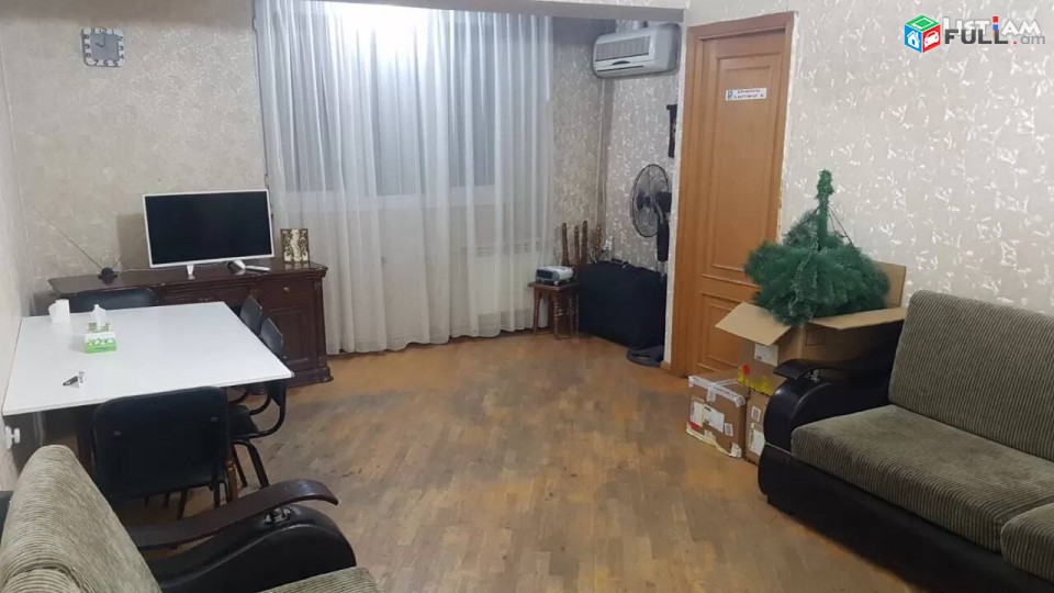 3 սենյականոց բնակարան Սարյան փողոցում Kod - KEN6153