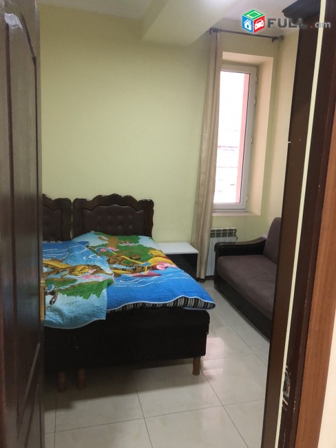 3 սենյականոց բնակարան Նալբանդյան փողոց, նոորակառույց շենքում Kod - KEN6183