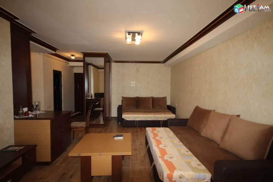 1 սենյականոց բնակարան Վարդանանց փողոց, Սախարովի հրապարակի մոտ Kod - KEN6182