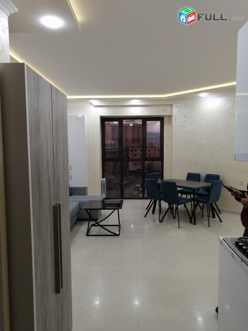 LA03208 Վարձով 2 սենյականոց բնակարան Չարենց , նորակռույց շենք 