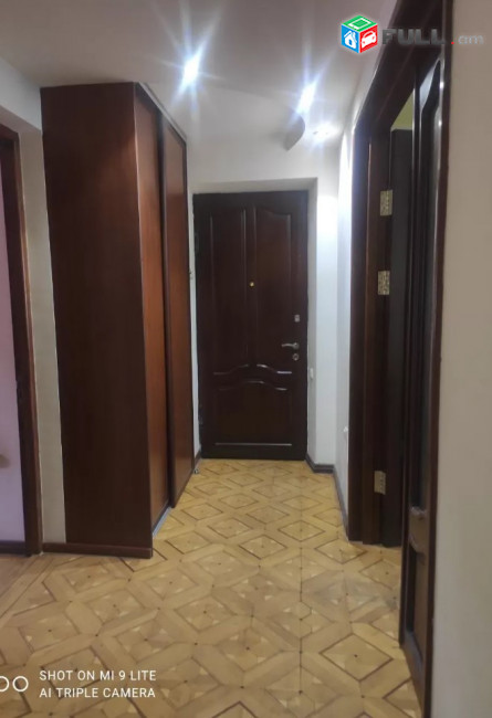LA04967  Վարձով 3 սենյականոց բնակարան Մոսկովյան փողոցում 
