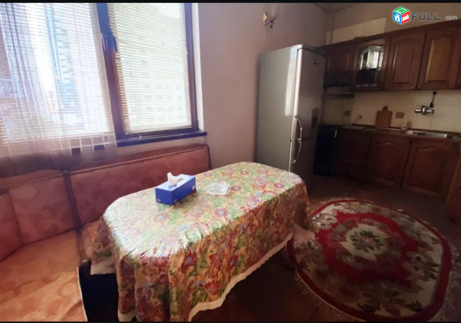 LA07283 Վարձով 3 սենյակնոց բնակարան Հին Երևանցու փողոցում 