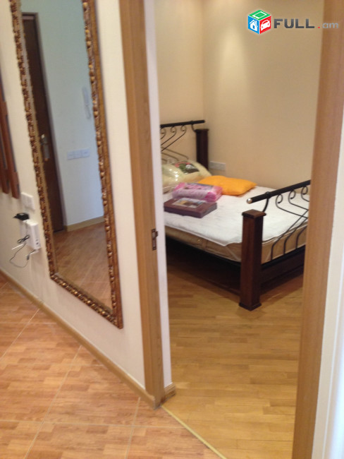 LA08116 Վարձով 2 սենյականոց բնակարան Չարենցի փողոց , նորակառույց շենք 