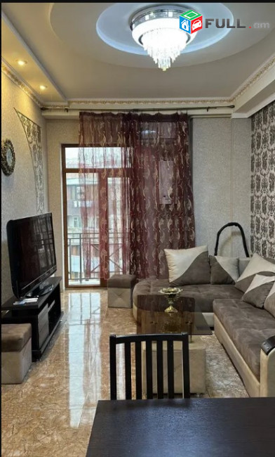 LA08135 Վարձով 2 սենյականոց բնակարան Քաջազնունի փողոցում