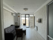 LA08252 Վարձով 3 սենյականոց բնակարան Արամ Խաչատրյան փողոց , նորակառույց շենք