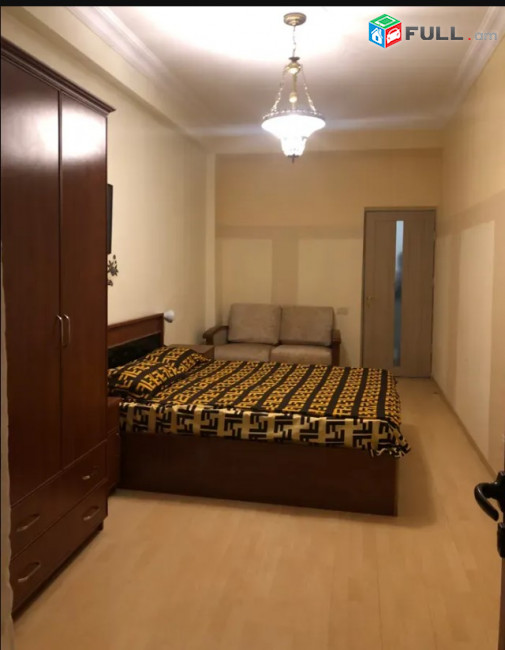 LA08808  Օրավարձով  4 սենյականոց բնակարան նորակառույց շենքում Հին Երևանցու փողոցում