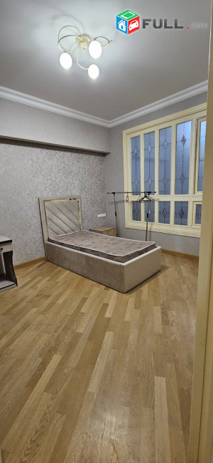 LA09669 Վարձով 3 սենյականոց բնակարան Չարենցի փողոց , նորակառույց շենք