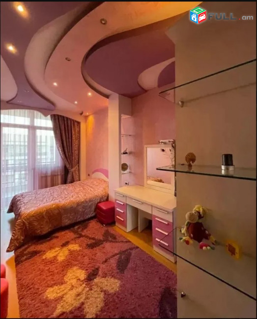 LA09711 Վաճառվում է 4 սենյականոց բնակարան Ռոստոմի փողոց , նորակառույց շենքում