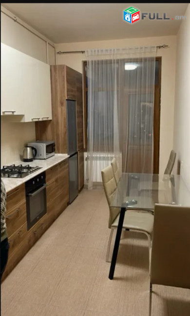 LA09956 Վարձով 2 սենյականոց բնակարան Վահրամ Փափազյան փողոց ,  նորակառույց շենքում 
