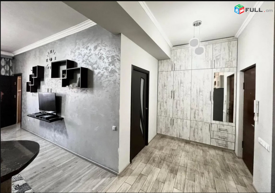 LA10115 Վարձով 3 սենյականոց բնակարան  Անաստաս Միկոյան փողոց , նորակառույց շենքում