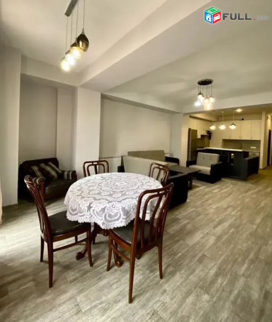 LA11570 Վարձով 3 սենյականոց բնակարան նորակառույց շենքում Գյուլբենկյան փողոցում,
