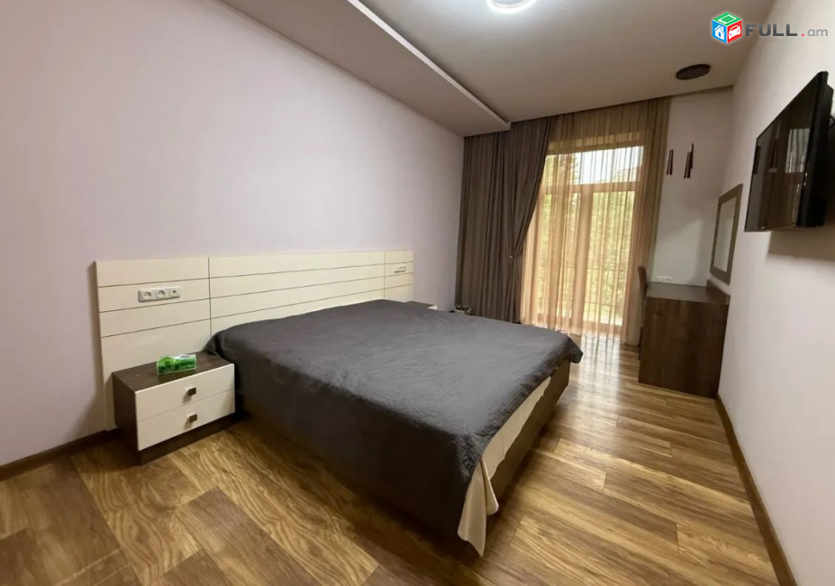 LA07868 Վարձով 2 սենյականոց բնակարան Մաշտոցի պողոտայում