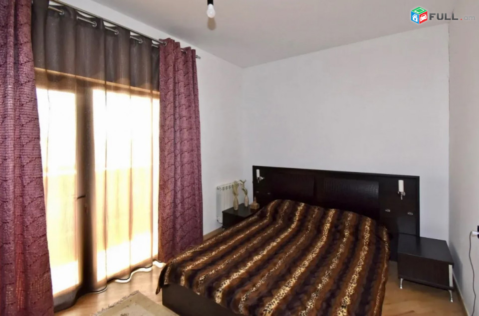 LA11663 Վարով 6 սենյականոց 3 հարկանի քարե տուն Ադմիրալ Իսակովի պողոտայում