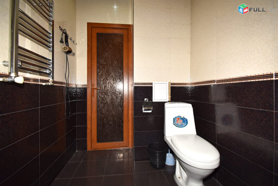 LA11680 Օրավարձով 3 սենյականաց բնակարան Արամի փողոցում