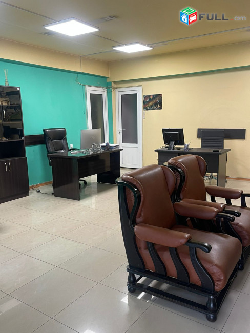 LA11682 Վարձով 70 քմ. Առևտրային տարածք Հրաչյա Քոչարի փողոցում Արաբկիրում