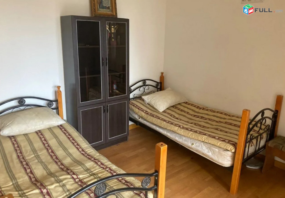 LA11689 Վարձով 3 սենյականոց բնակարան Պուշկինի փողոցում