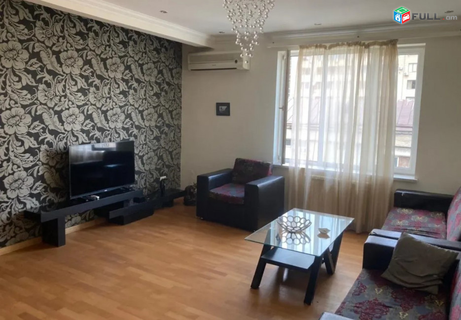 LA11689 Վարձով 3 սենյականոց բնակարան Պուշկինի փողոցում