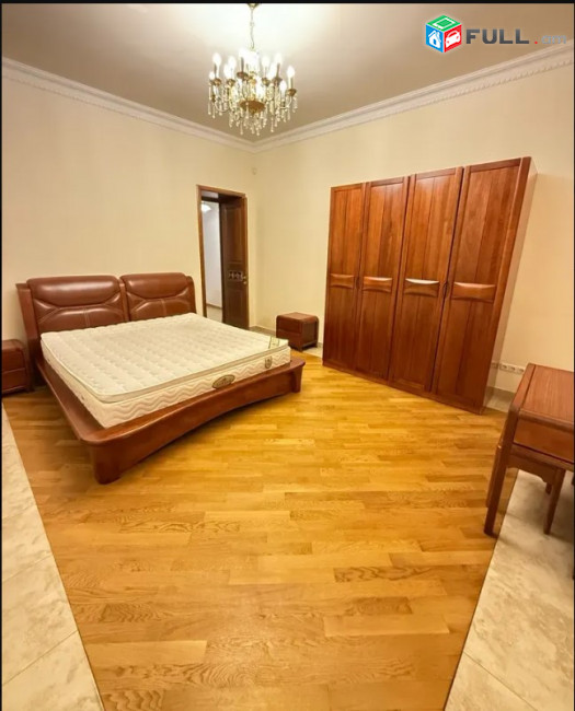LA11726  Վարձով 3 սենյակնաոց քարե տուն Պարույր Սևակի փողոցում