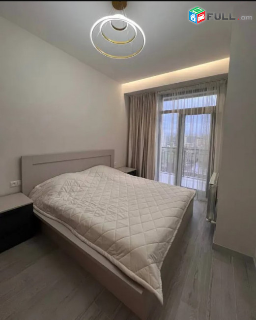 LA11752 Վարձով 3 սենյականոց բնակարան  Հալաբյան փողոց , նորակառույց շենքում