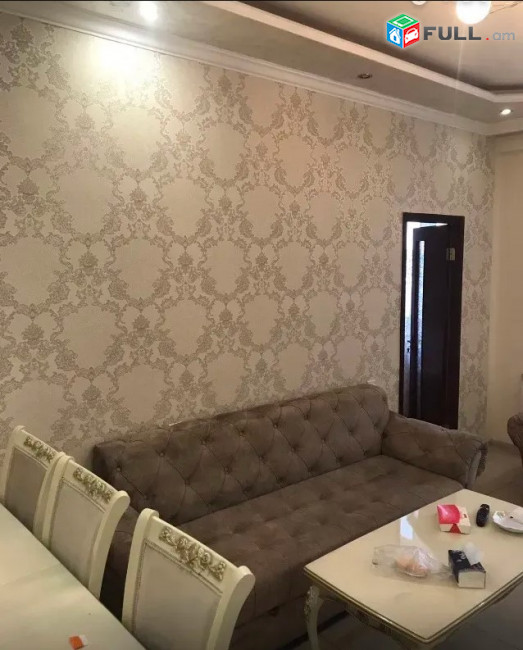 LA11753 Վարձով 3 սենյականոց բնակարան  Լենինգրադյան փողոց , նորակառույց շենքում